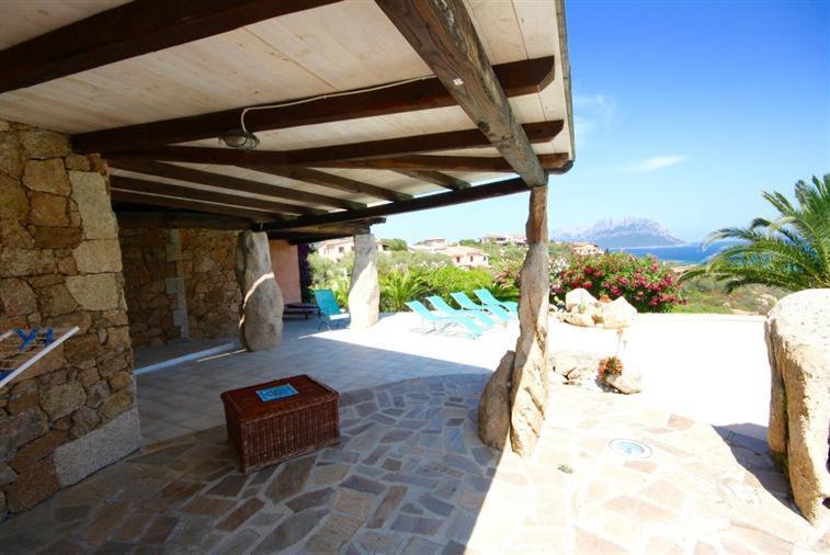 Villa And Pool Tavolara View Porto Istana Exterior photo